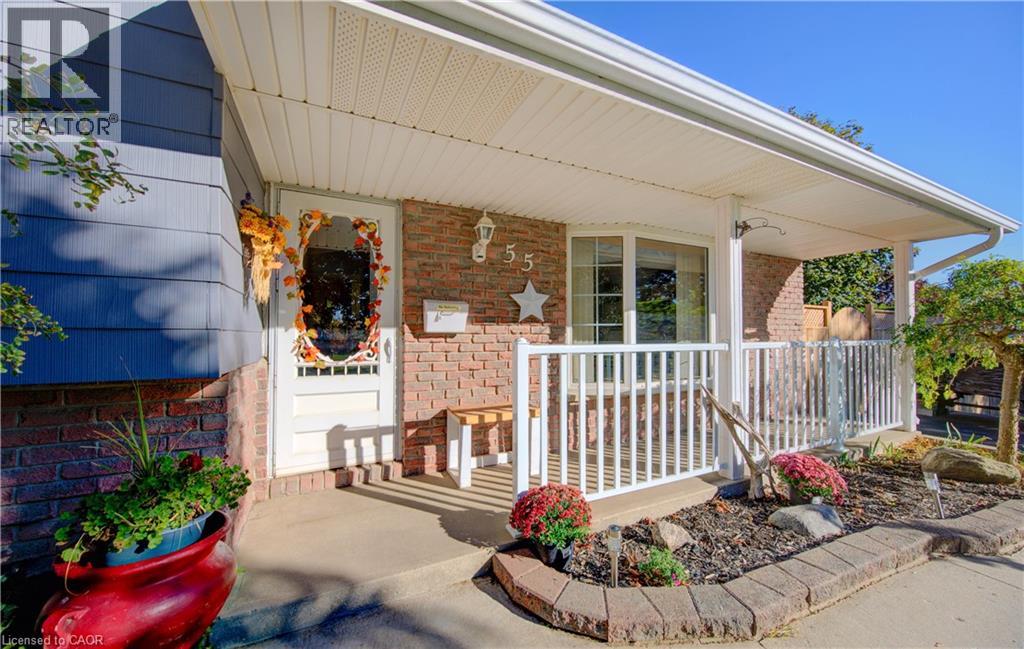 55 Gracefield Cres, Kitchener, ON N2E 1R8