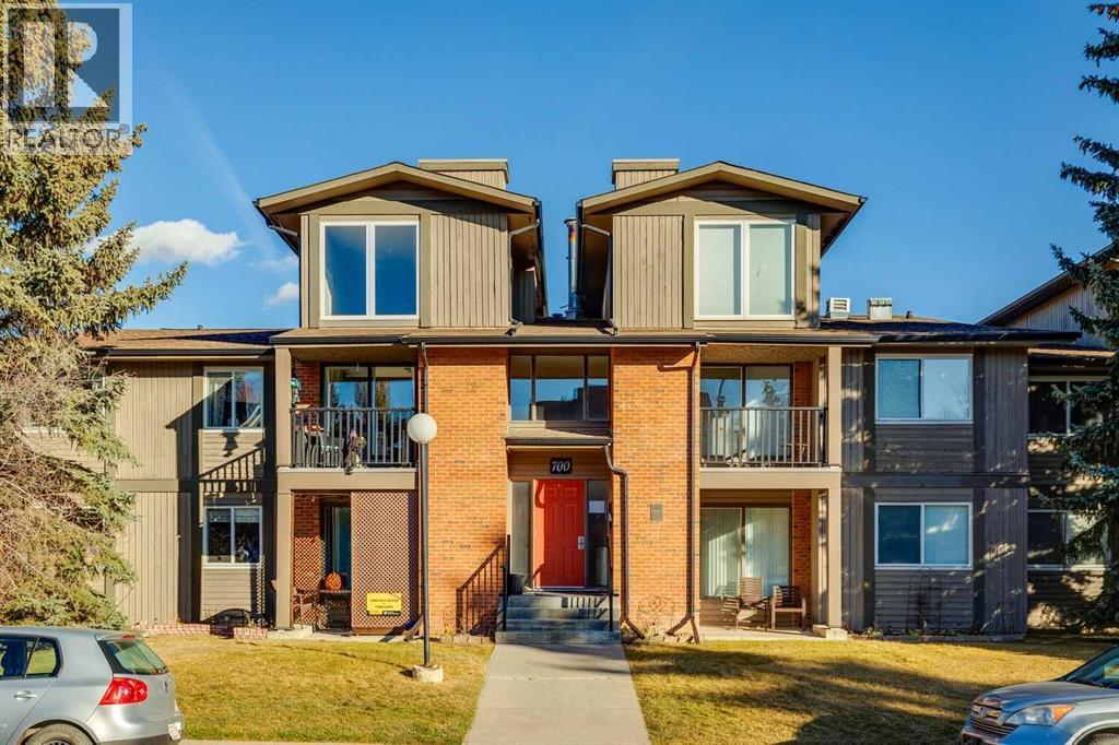 6400 Coach Hill Road Sw Unit 724, Calgary, AB T3H 1B8
