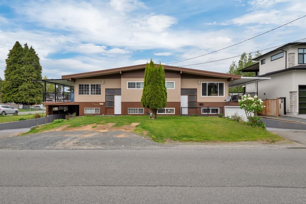 2209-2211 Beaver St, Abbotsford, BC V2T 3C9