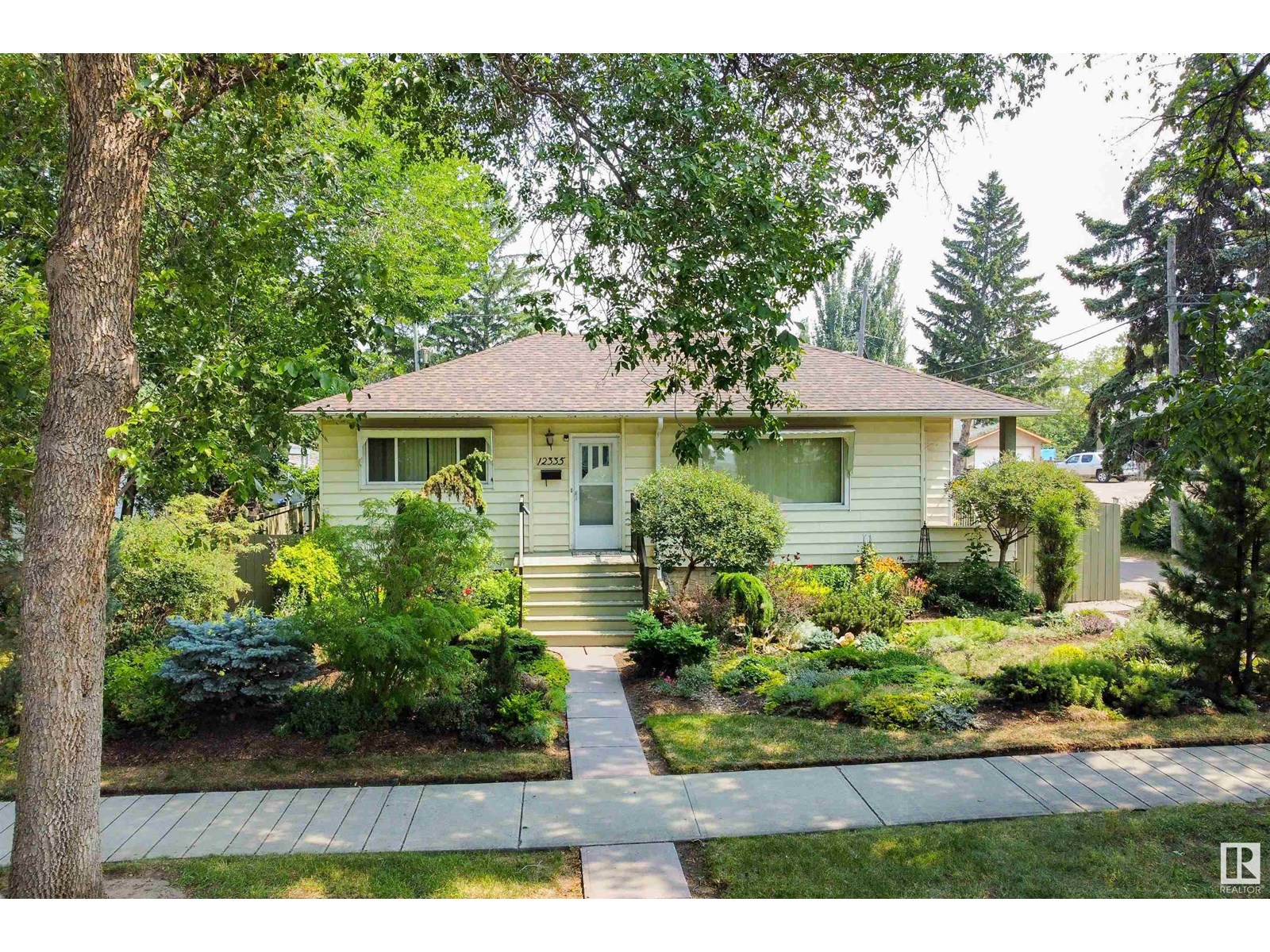 131 St Nw Unit 12335, Edmonton, AB T5L 1N4