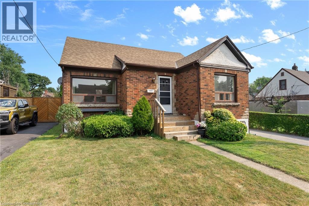 5387 Cedar St, Niagara Falls, ON L2E 2V4