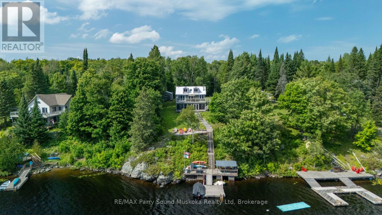 16 Golden Horseshoe Ln, Whitestone Hagerman, ON P0G 1G0