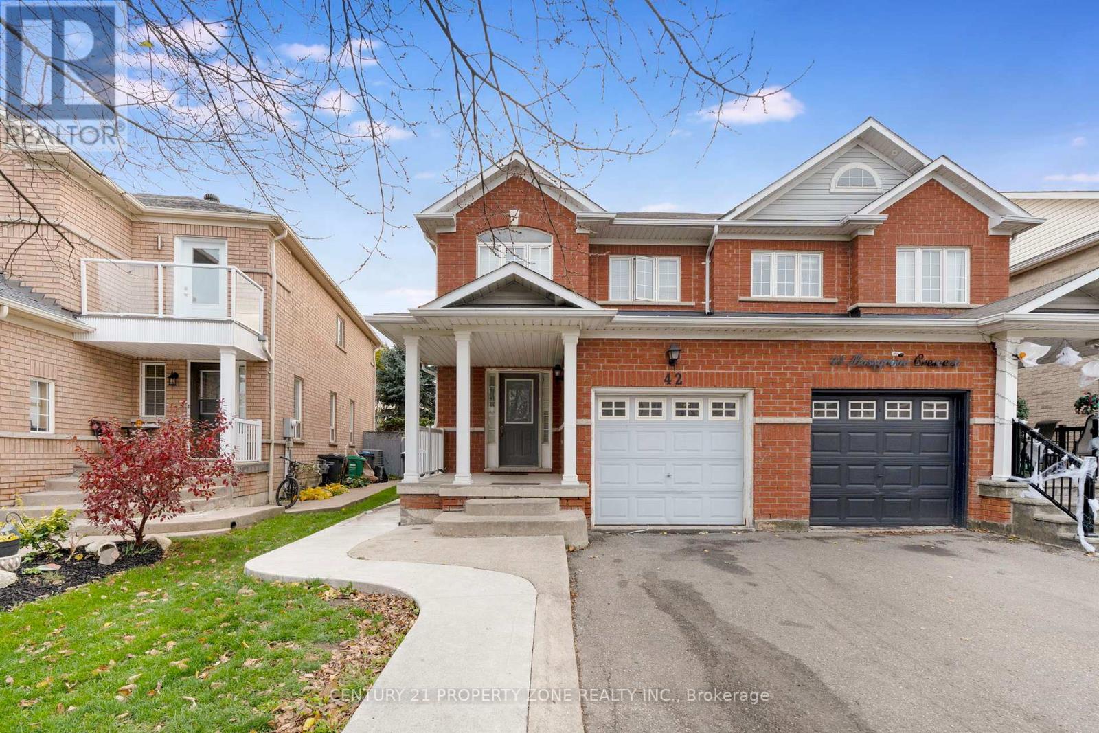 42 Mossgrove Cres, Brampton Northwest Sandalwood Parkway, ON L7A 3E6