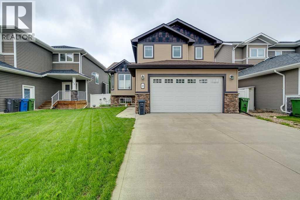 60 Sutherland Close, Red Deer, AB T4R 0L4