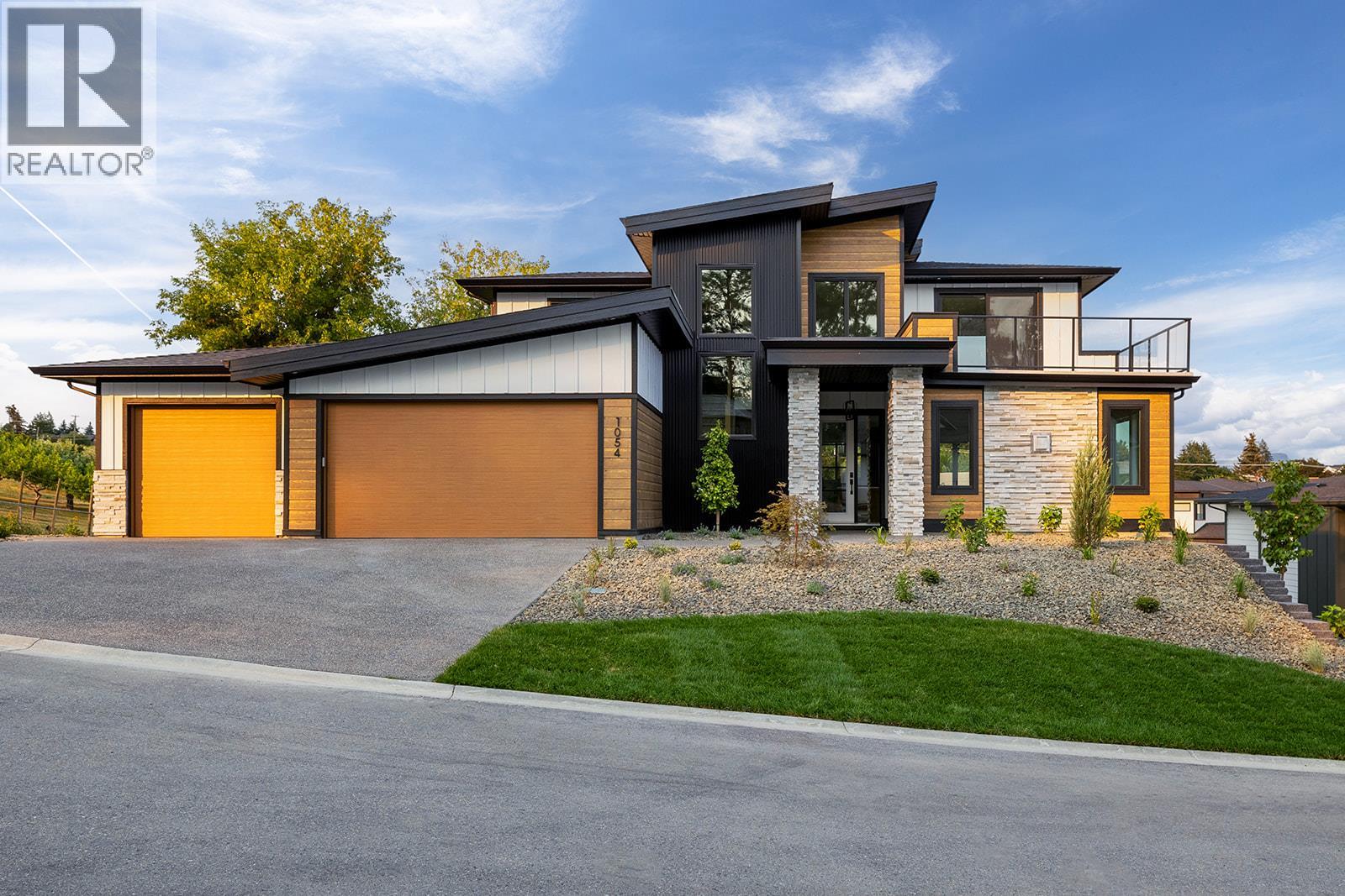 1054 Oak Barrel Pl, West Kelowna, BC V1Z 0A6