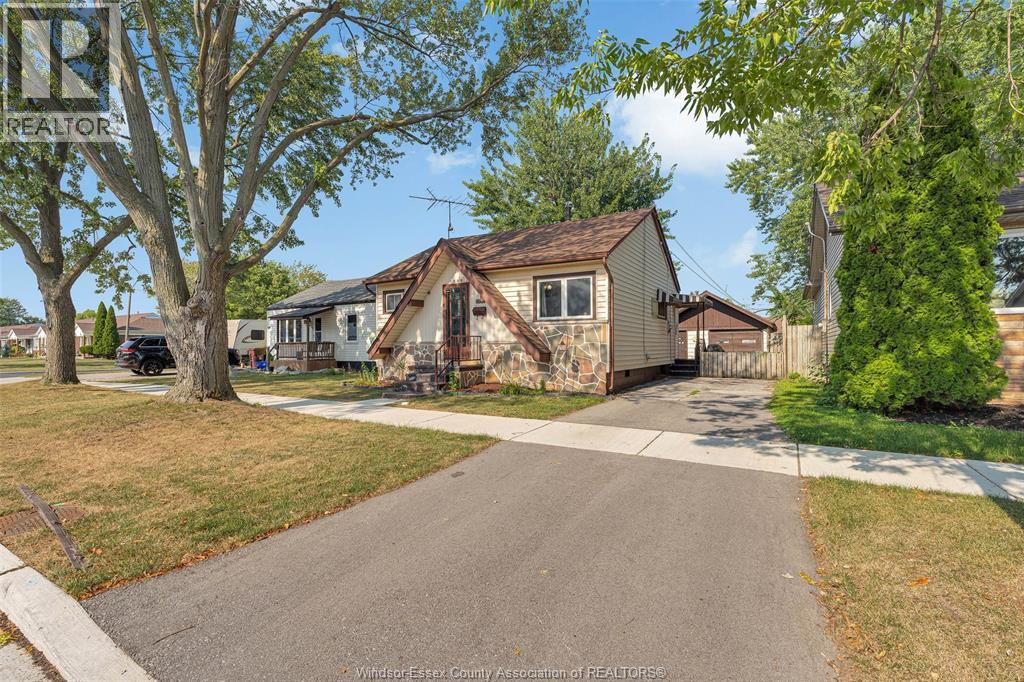1708 Aubin, Windsor, ON N8Y 4G5