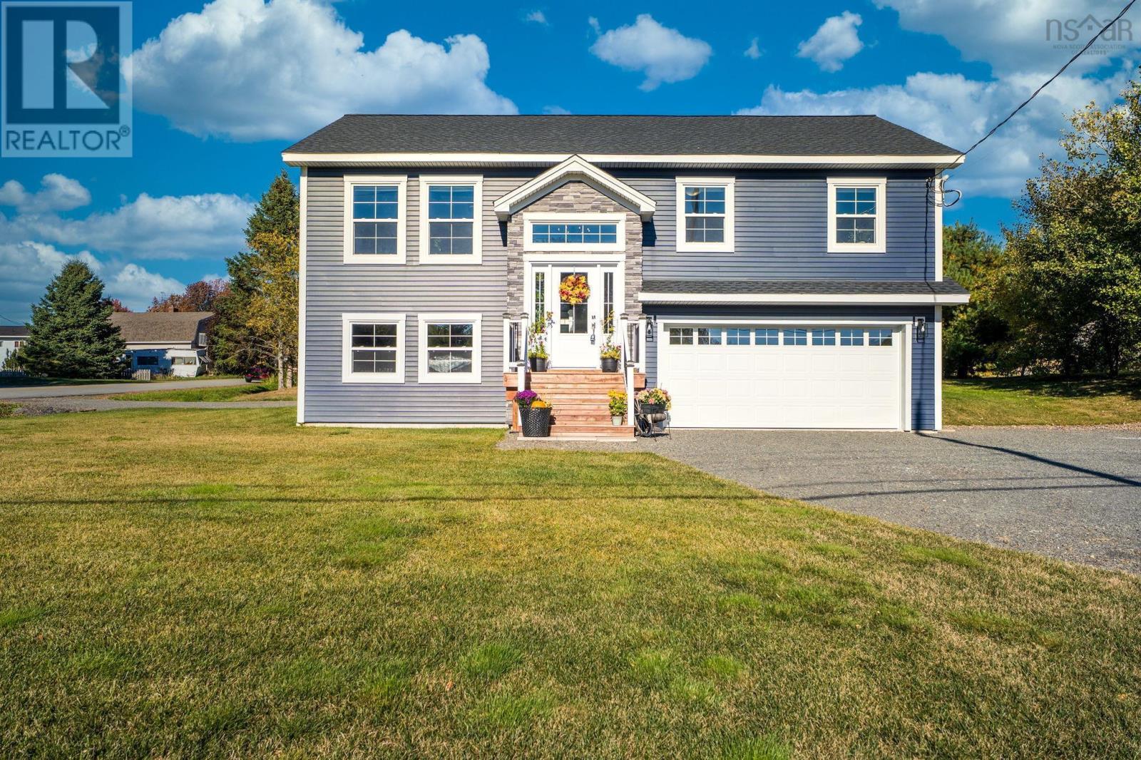 13691 Highway 1, Hants Border, NS B0P 1P0