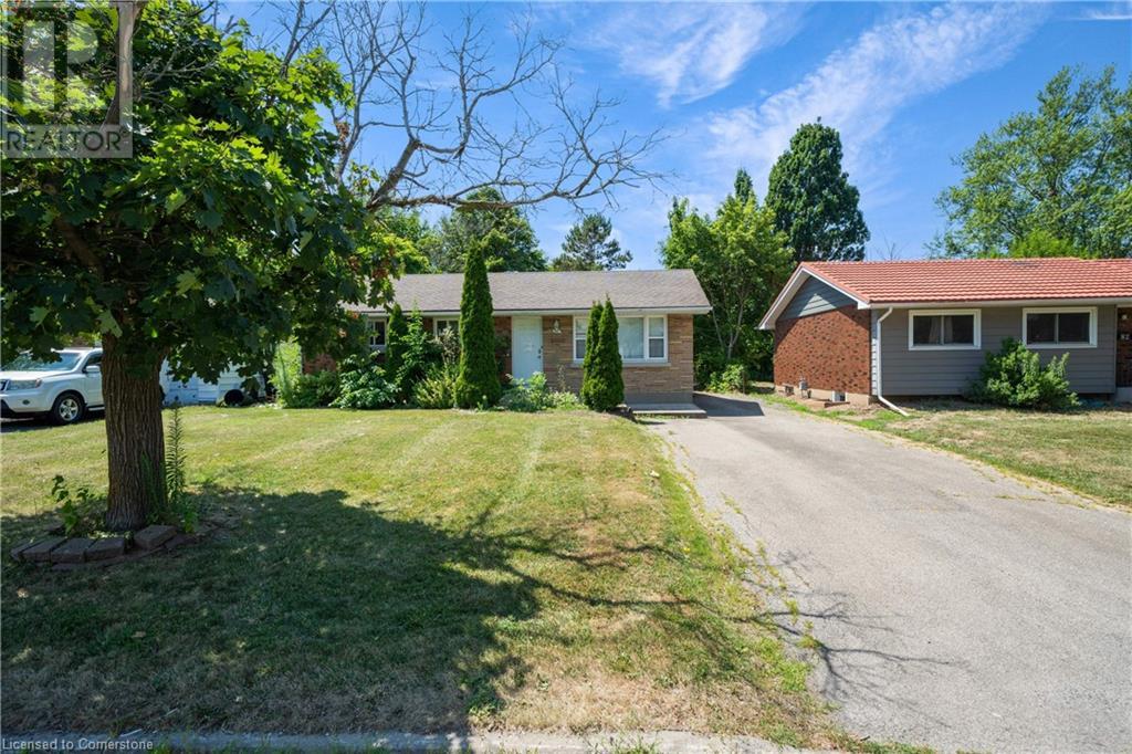 84 Jacobson Ave, St. Catharines, ON L2T 3A3