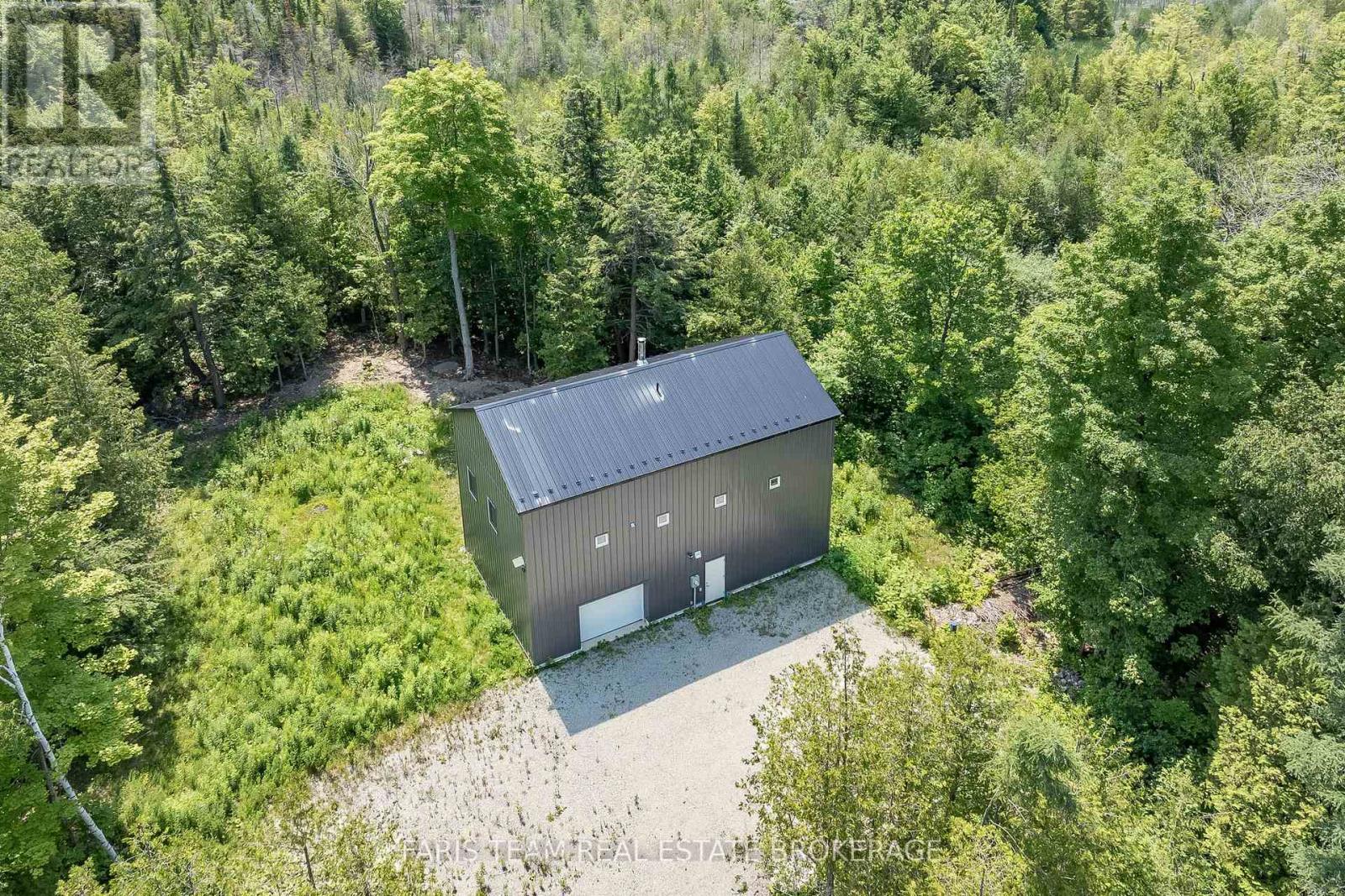 2576 Champlain Rd, Tiny, ON L9M 0C9