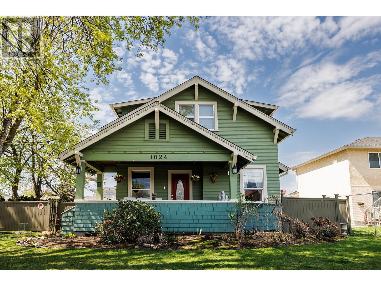 1024 Rutland Rd, Kelowna, BC V1X 4Z1