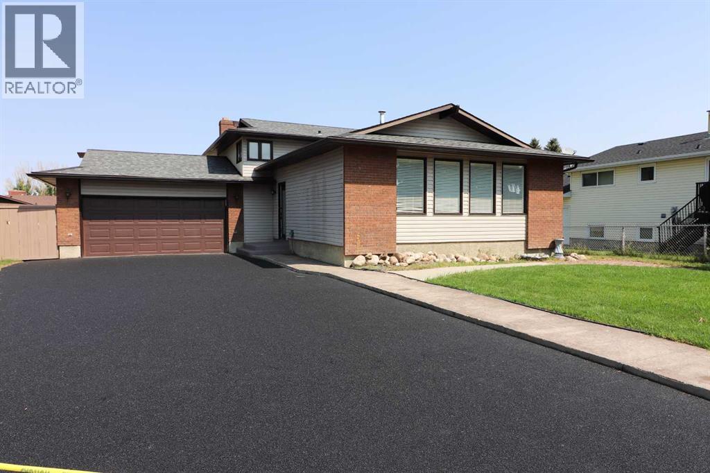 8 Begonia Ct SE, Medicine Hat, AB T1B 2S3