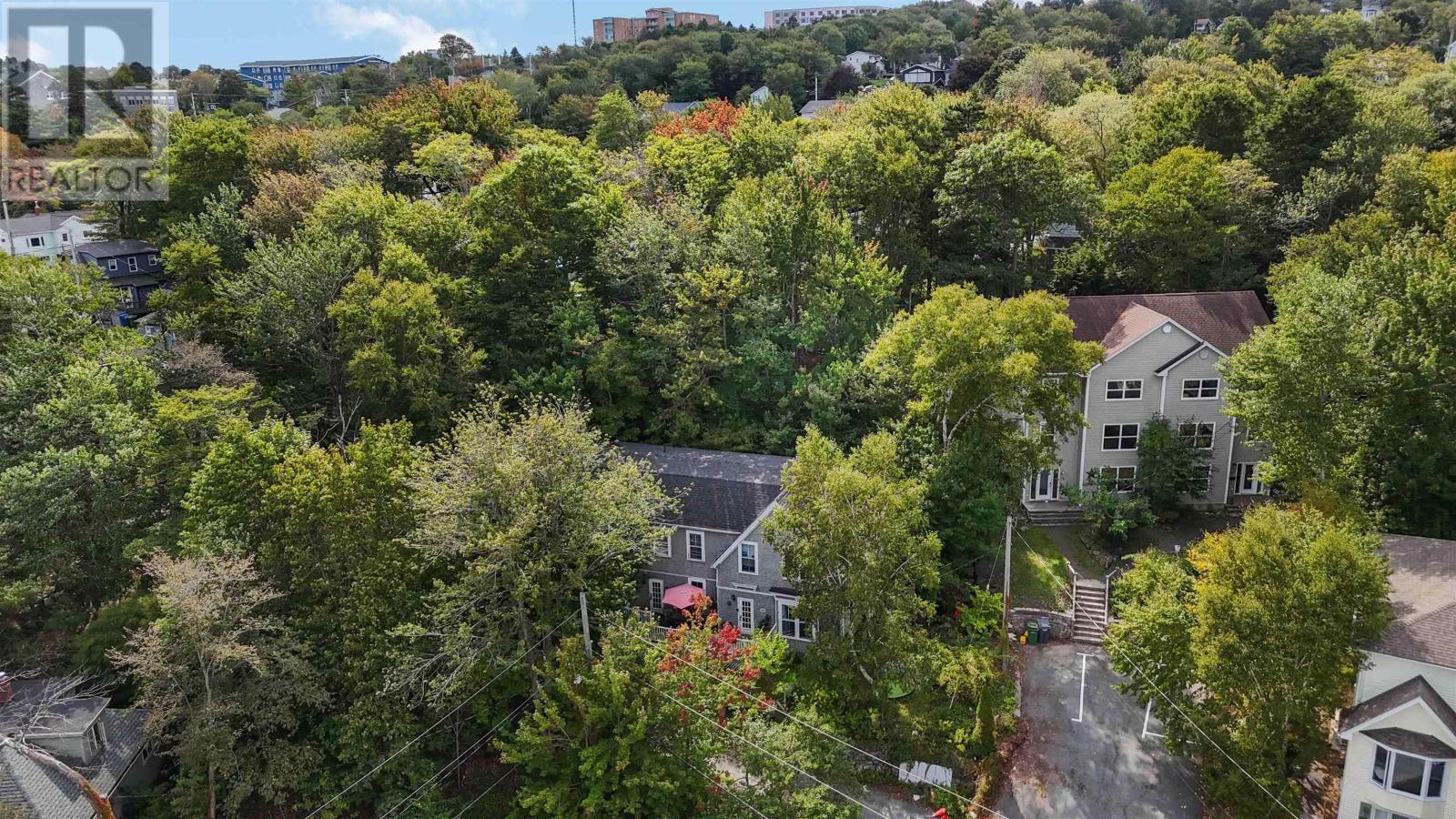 24 Northumberland Ln, Halifax, NS B3M 1R7