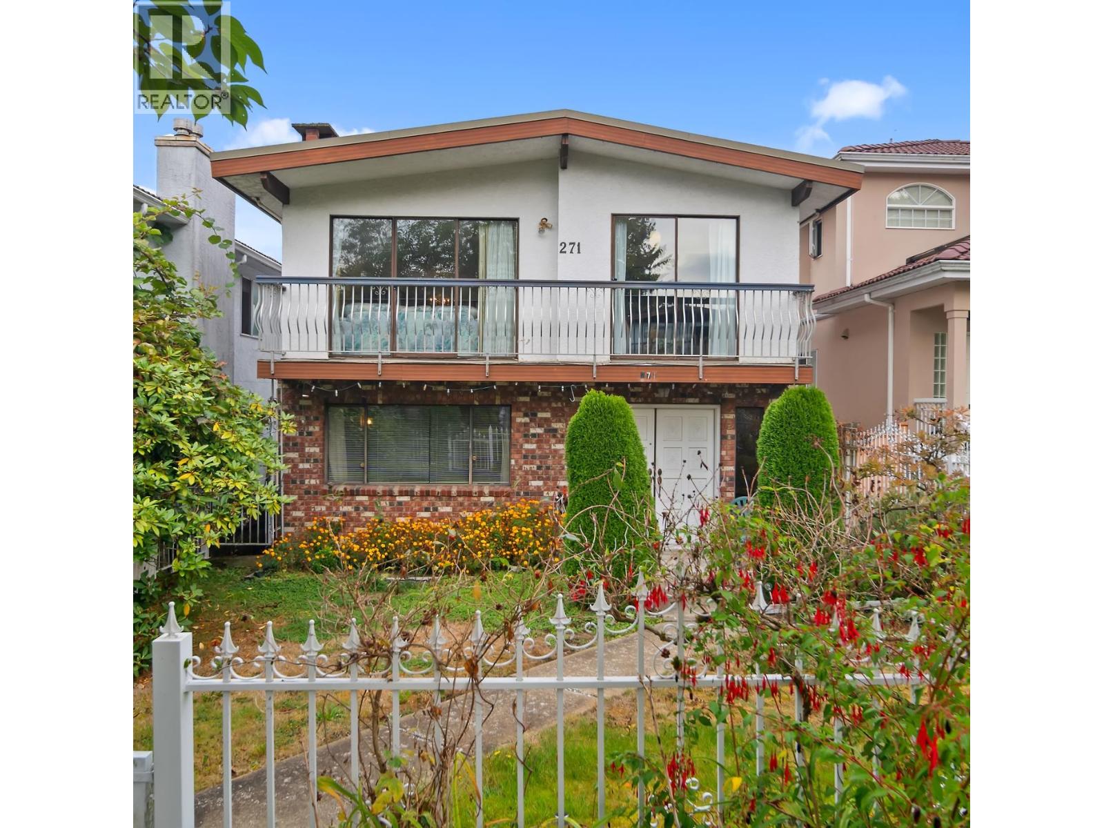 271 E 38th Ave, Vancouver, BC V5W 1H3