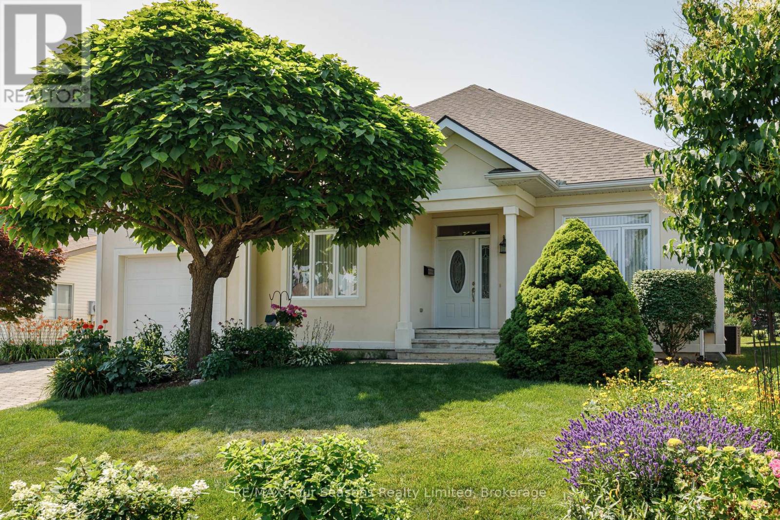 150 Brooker Blvd, The Blue Mountains, ON L9Y 0M2