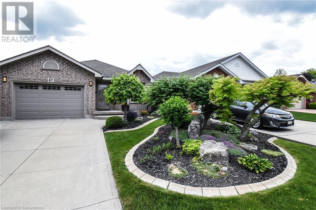 67 Lawnhurst Dr, Hamilton, ON L8V 4N9
