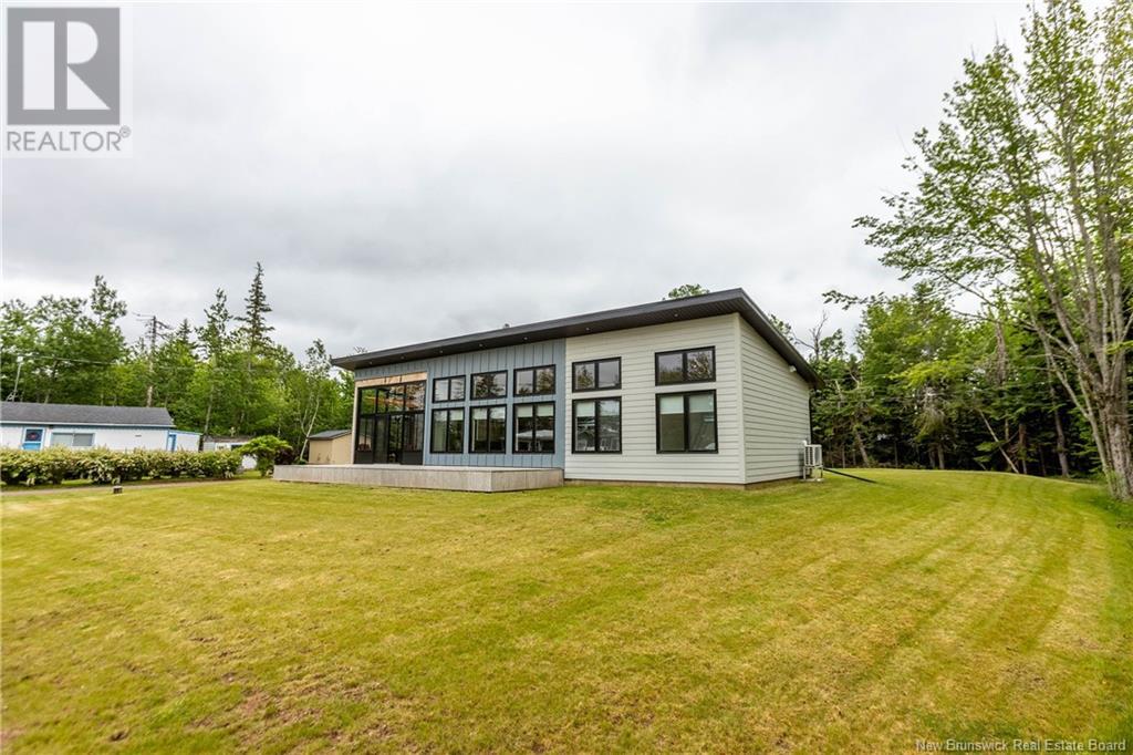 6 Woods Beach Ln, Baie Verte, NB E4M 1N1