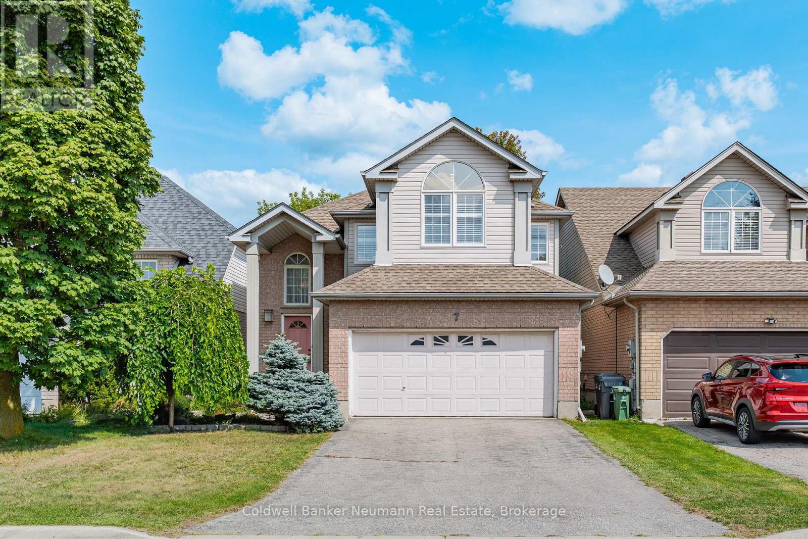 7 Camm Cres, Guelph, ON N1L 1J9