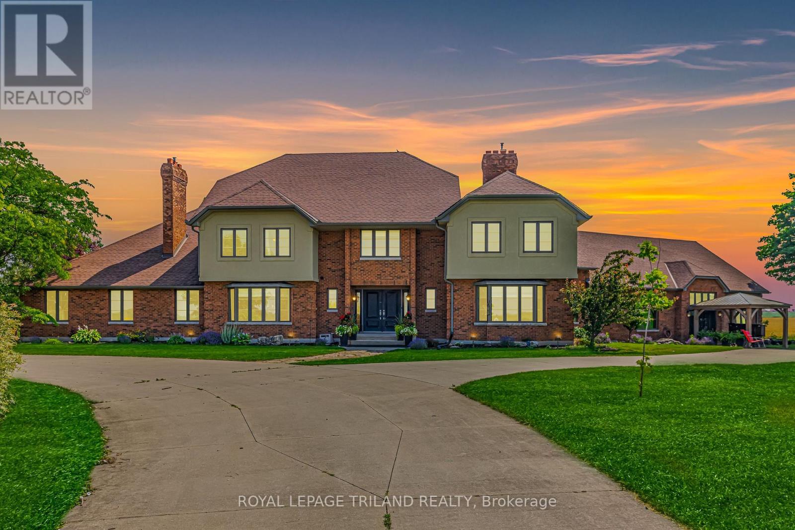 29830 Centre Rd, Adelaide Metcalfe, ON N7G 3H7