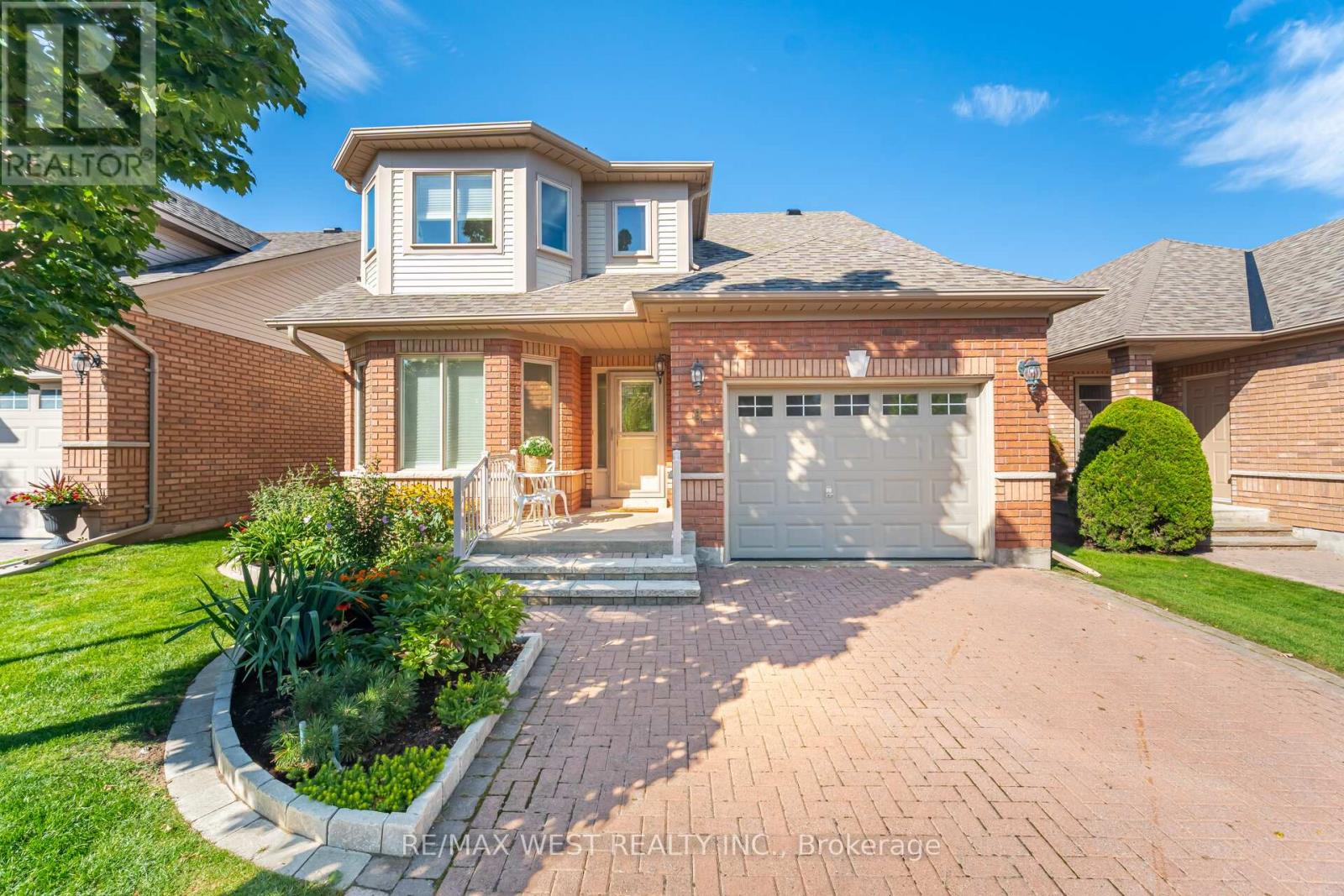 8 Via Amici, New Tecumseth, ON L9R 2B4
