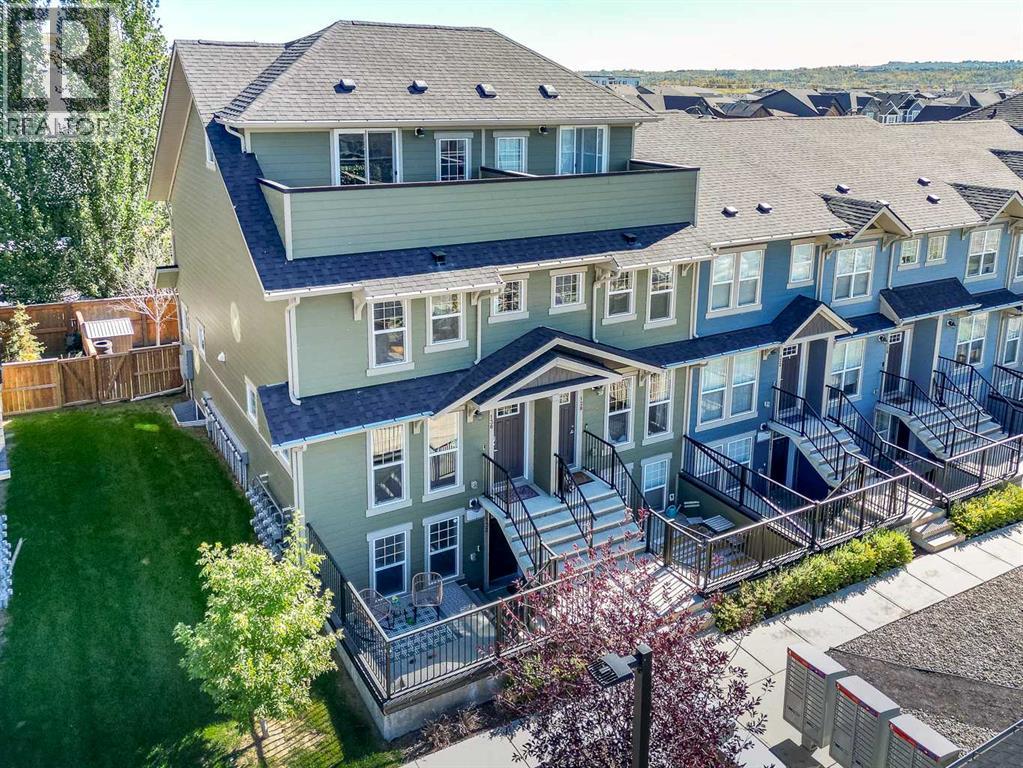 130 Cranbrook Sq SE, Calgary, AB T3M 3E3