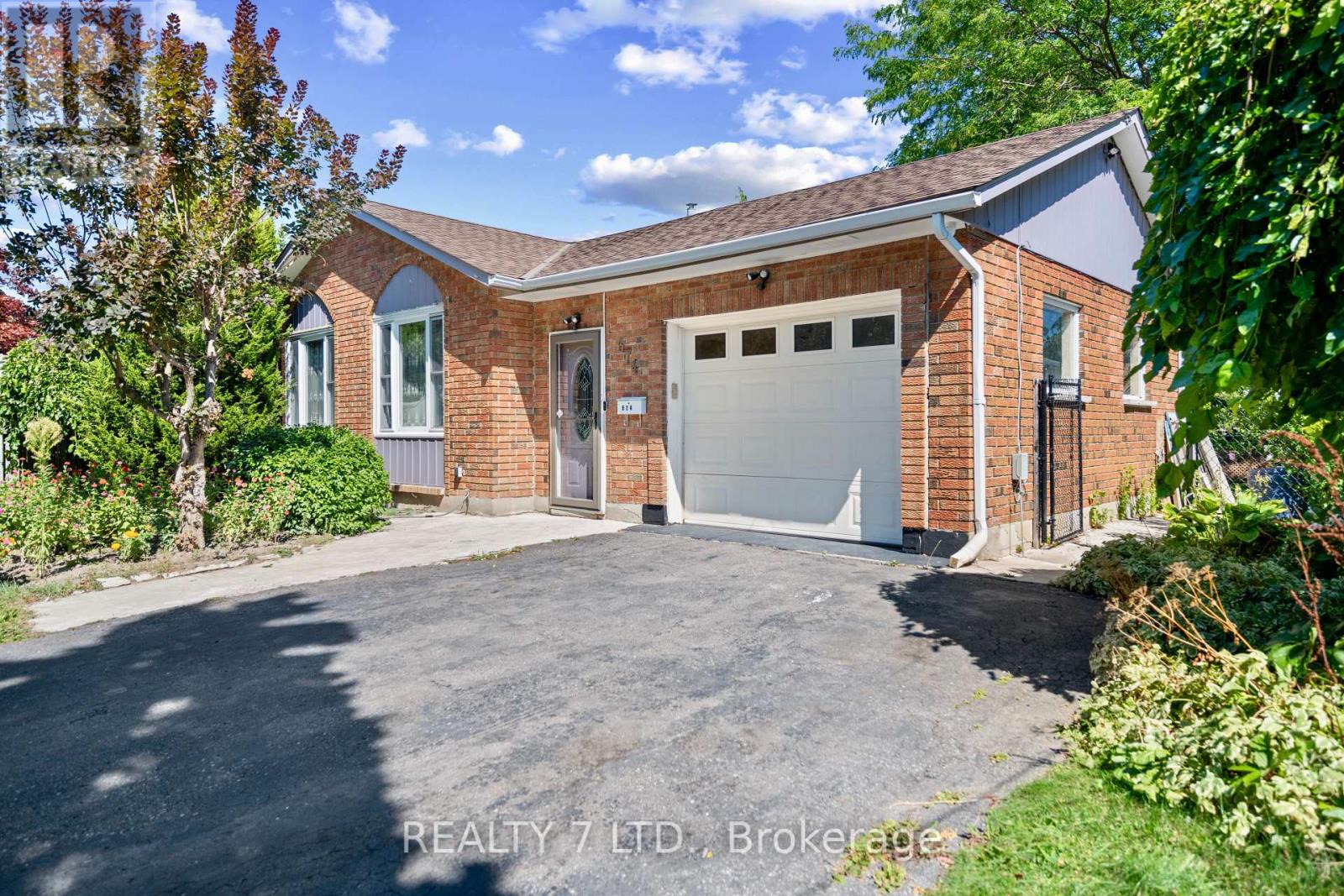 674 Vine St, St. Catharines, ON L2M 7L8
