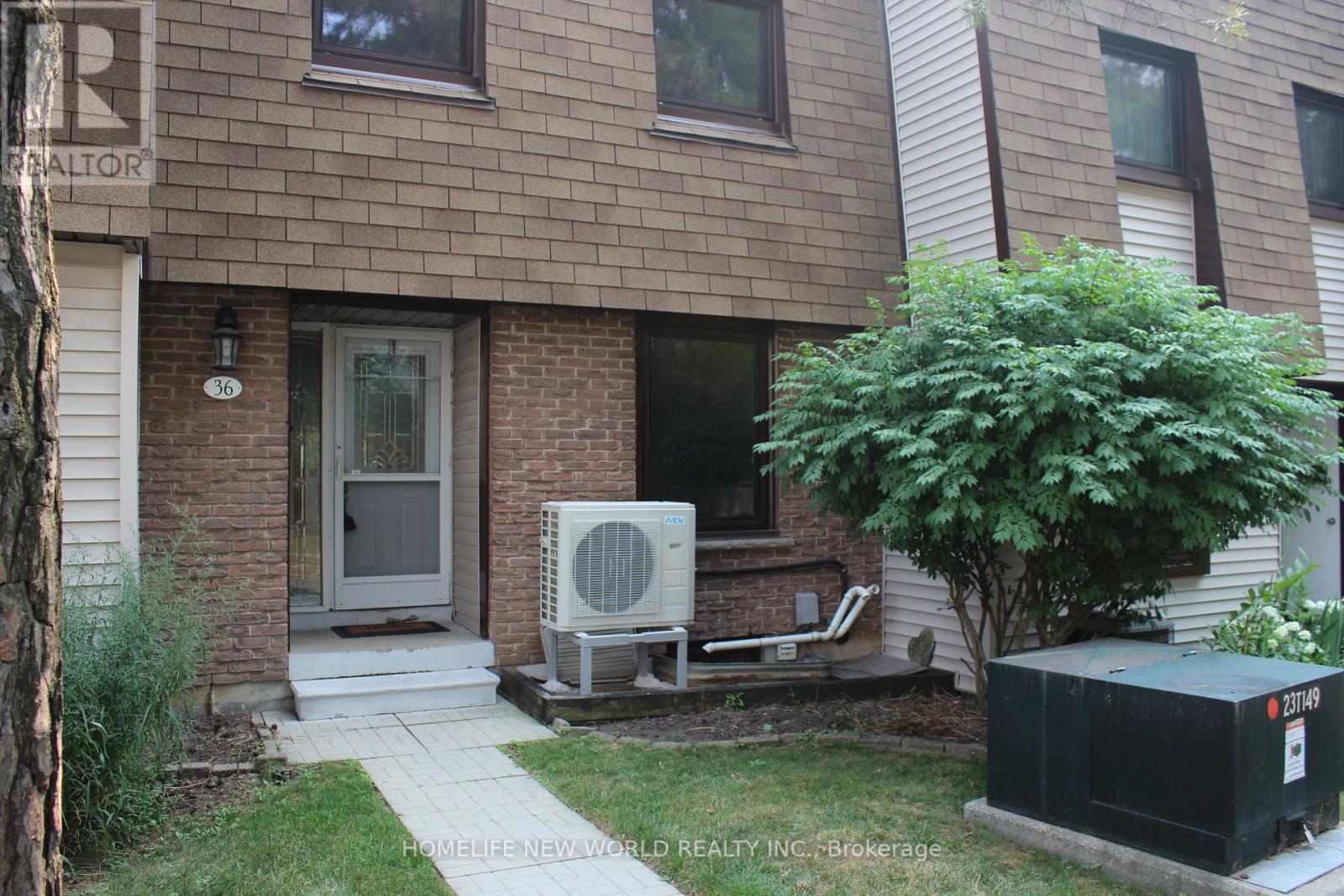 36 189 Springhead Gdns, Richmond Hill, ON L4C 5C7