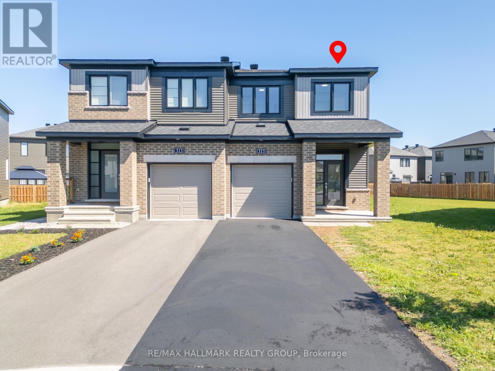 315 Blossom Pass Ter, Ottawa, ON K4A 5P1
