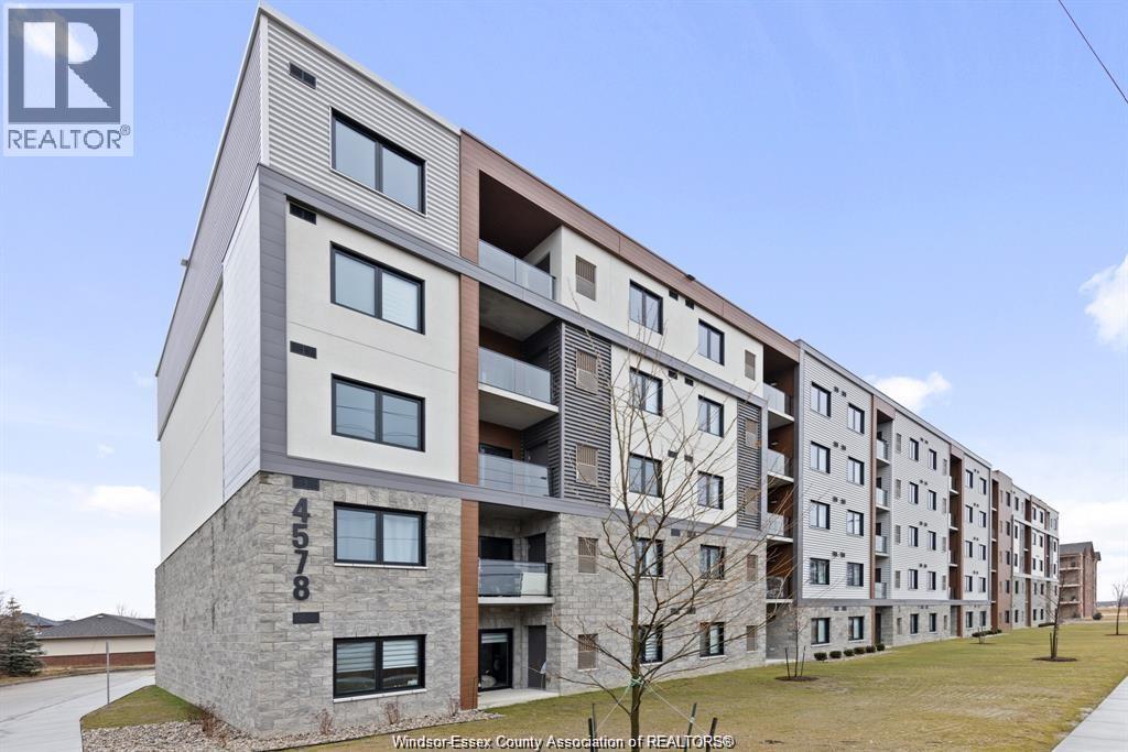 4578 Huron Church Line Road Unit 211, Windsor, ON N9H 1H3