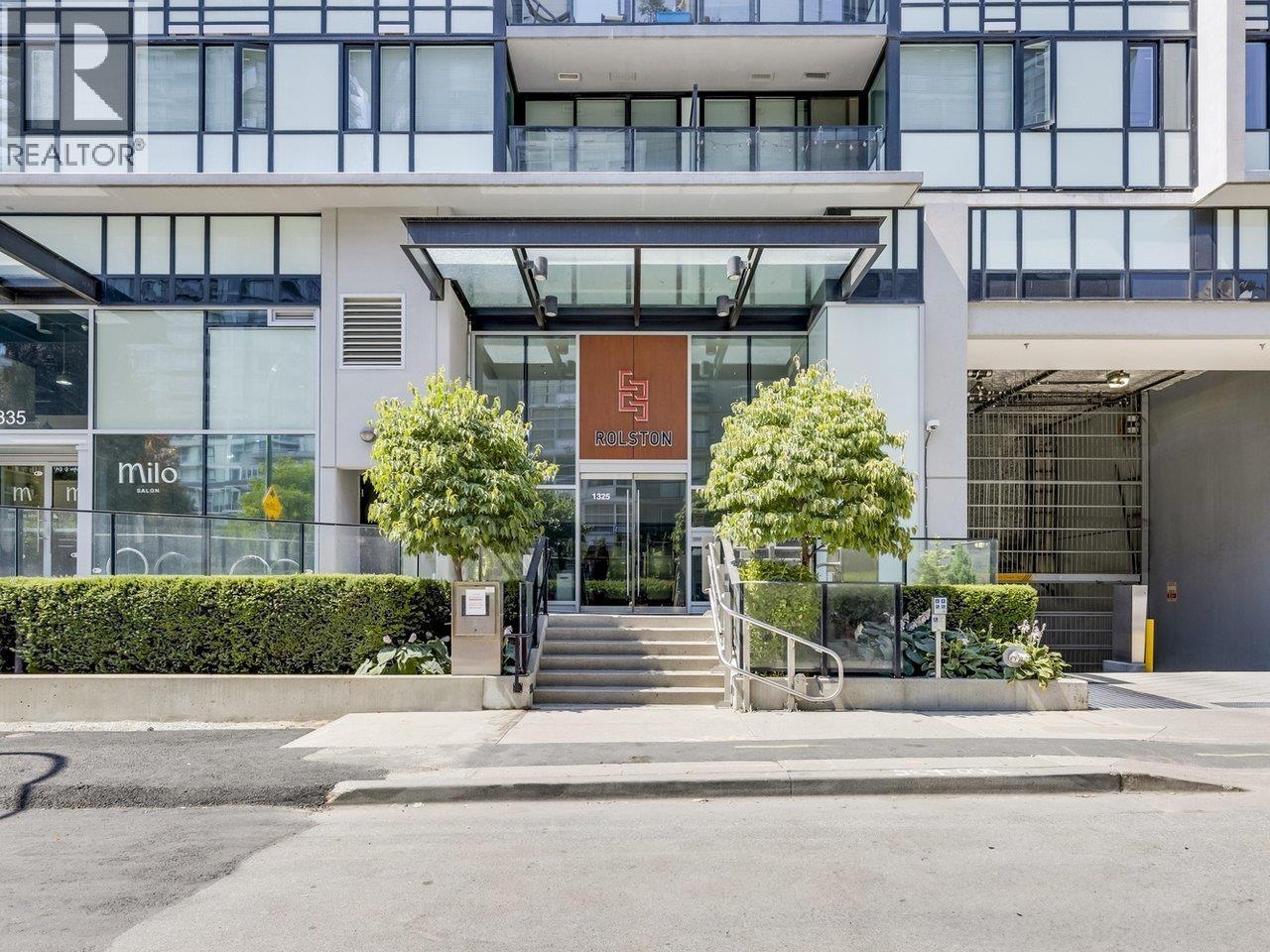 1325 Rolston Street Unit 912, Vancouver, BC V6B 0M2