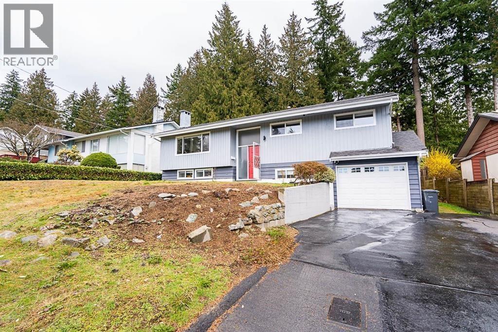 353 Laurentian Cres, Coquitlam, BC V3K 1Y3