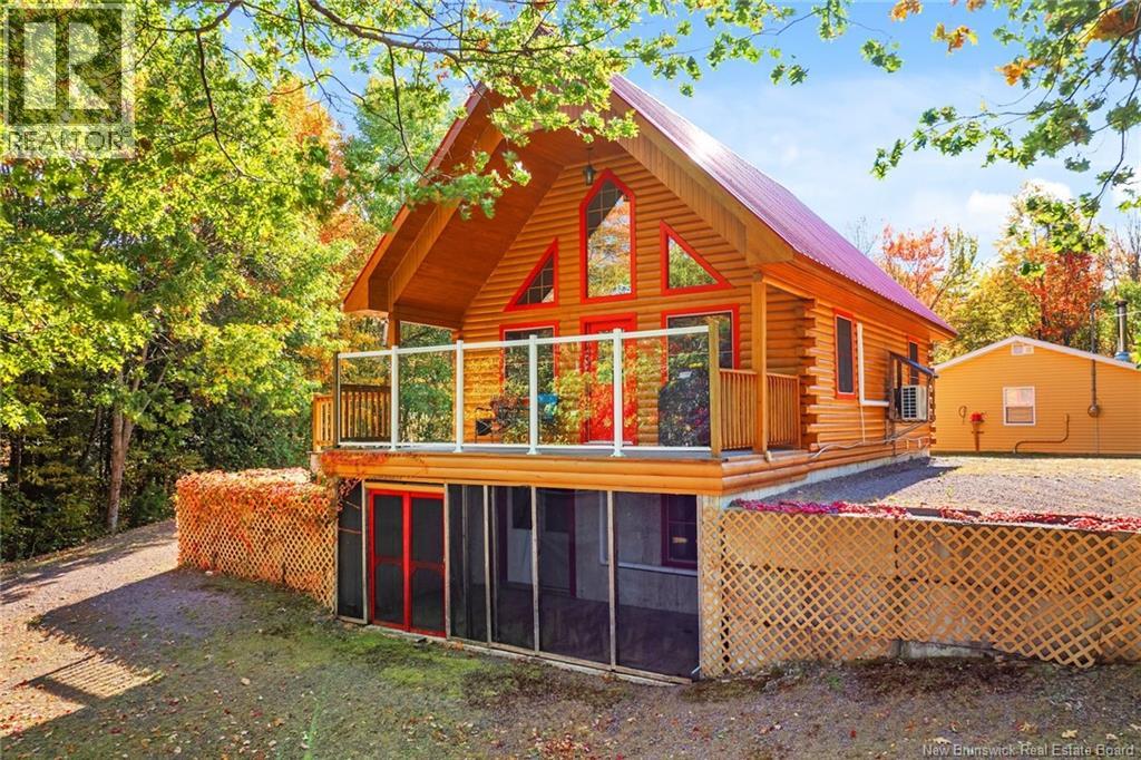 602 Cox Point Rd, Cumberland Bay, NB E4A 2W9