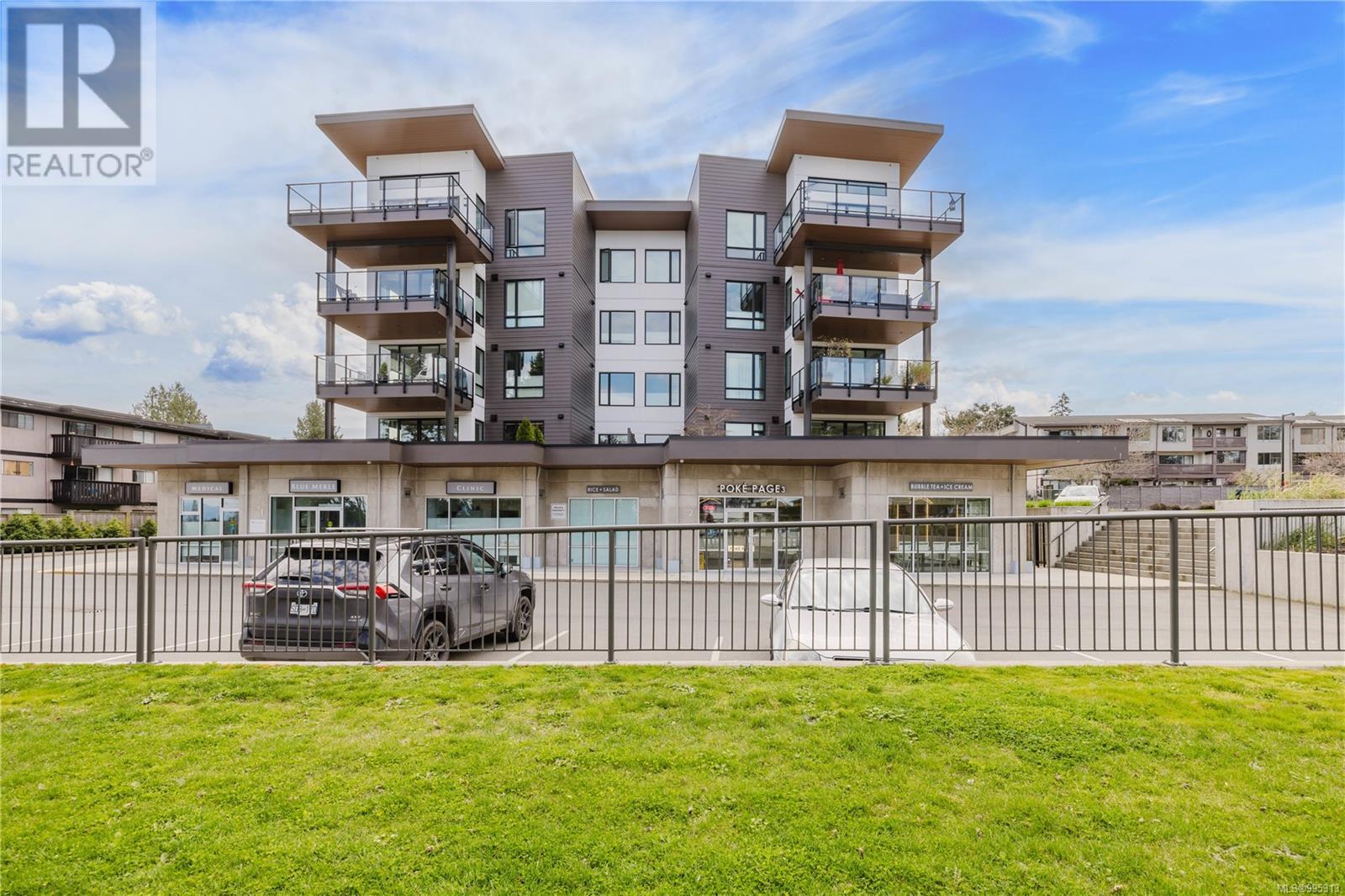 100 Lombardy St Unit 402 St, Parksville, BC V9P 1P3