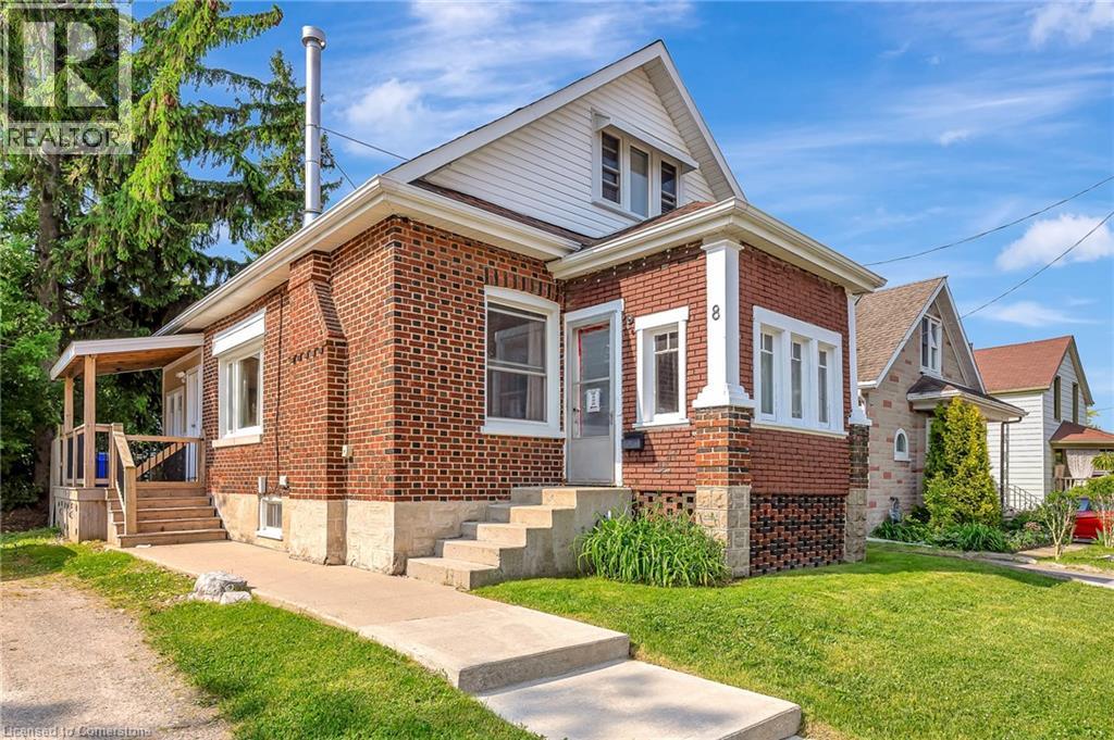 8 Wright Ave, Cambridge, ON N1R 1E2