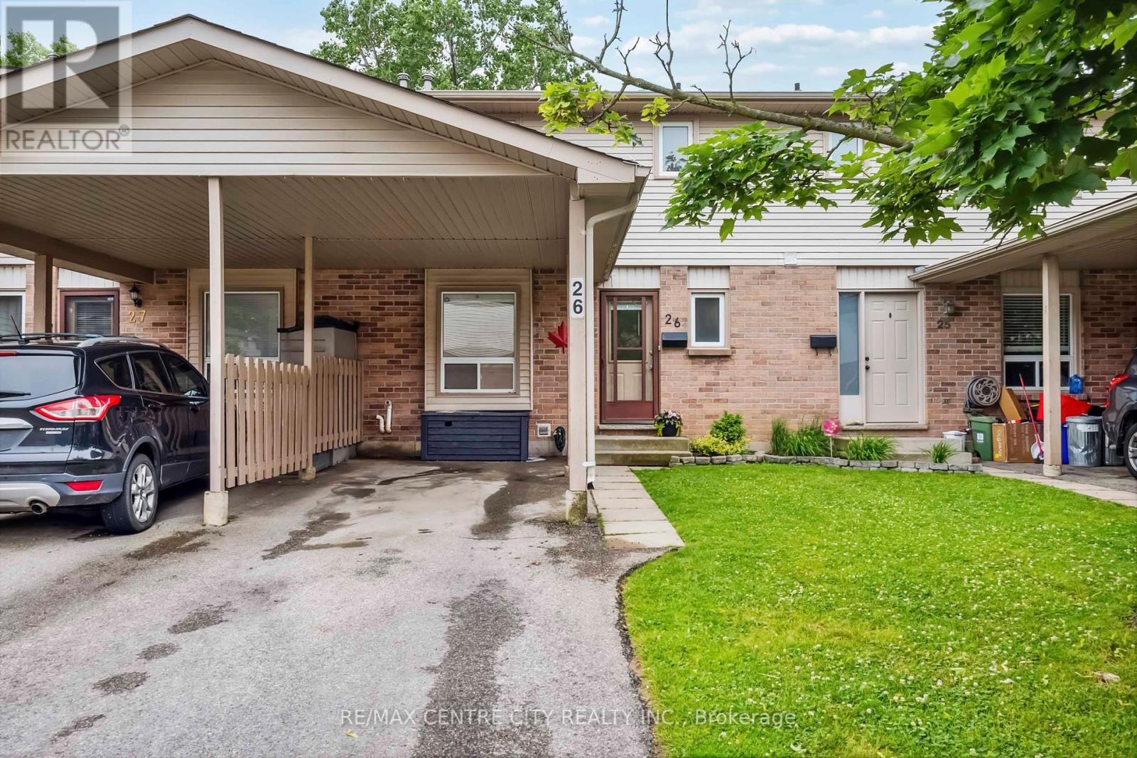 26 720 Deveron Cres, London, ON N5Z 4W6