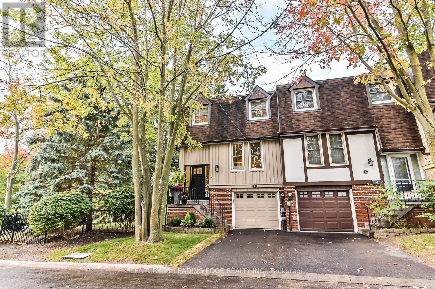 2 Bramble Way, Markham, ON L3P 3V8