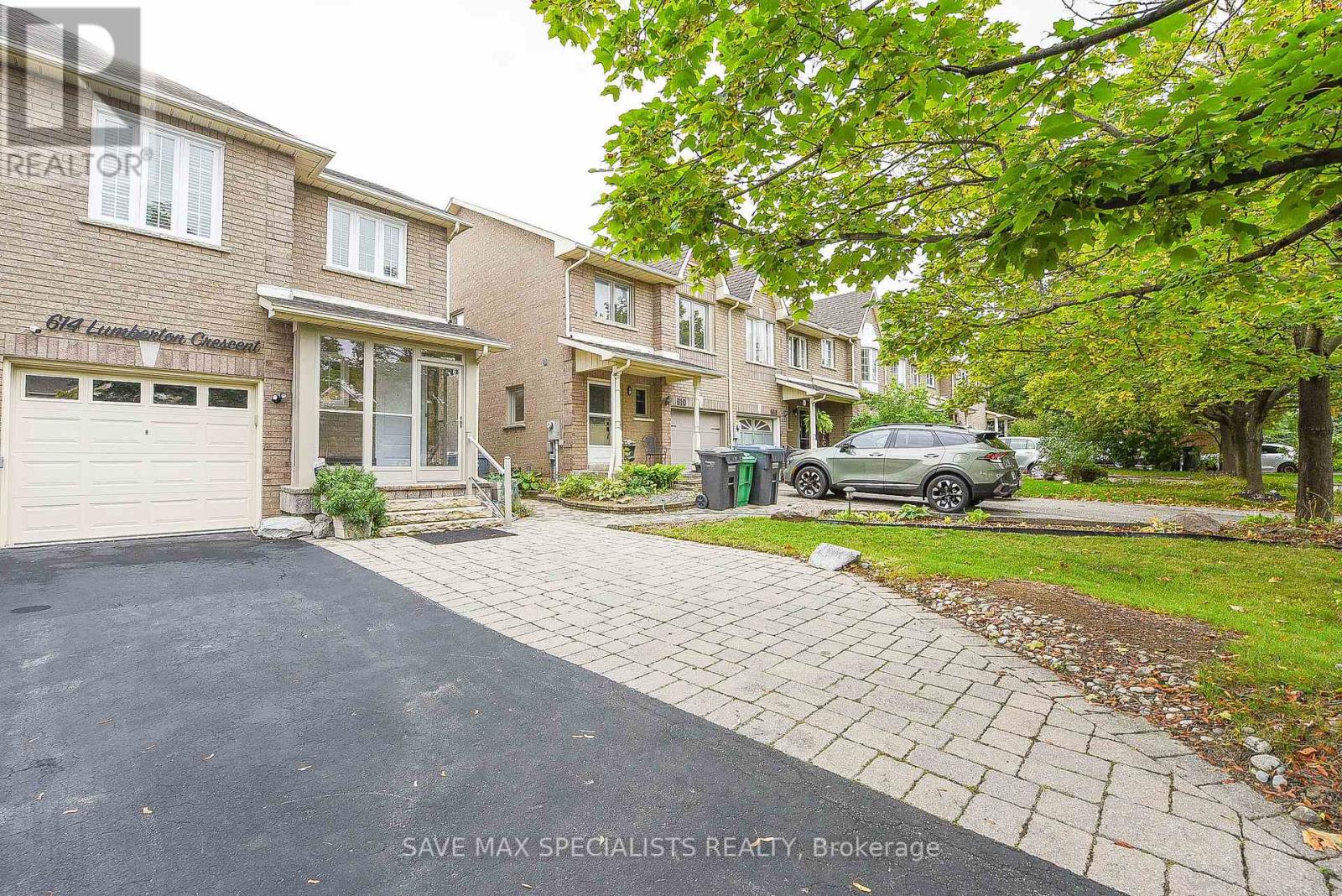 614 Lumberton Cres, Mississauga Hurontario, ON L4Z 3Z5