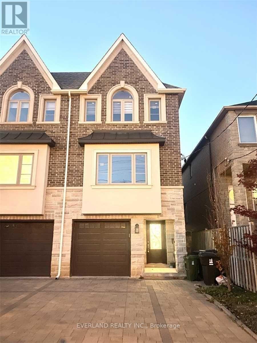 160 Finch Ave E #b, Toronto, ON M2N 4R9
