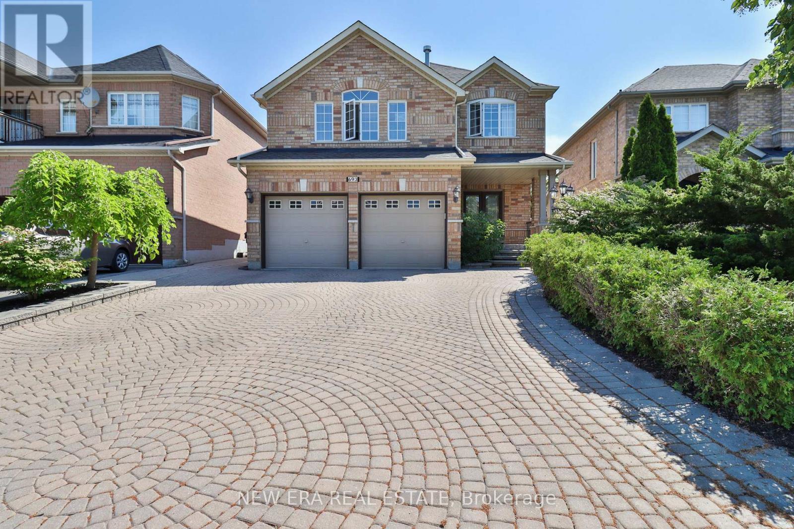 693 Gypsy Fly Cres, Mississauga, ON L5W 1H5
