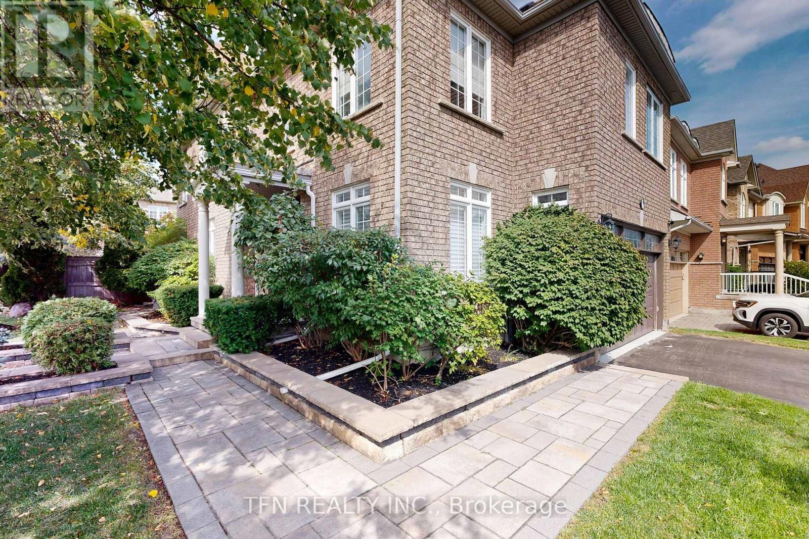 177 Bentoak Cres, Vaughan, ON L4J 8S6