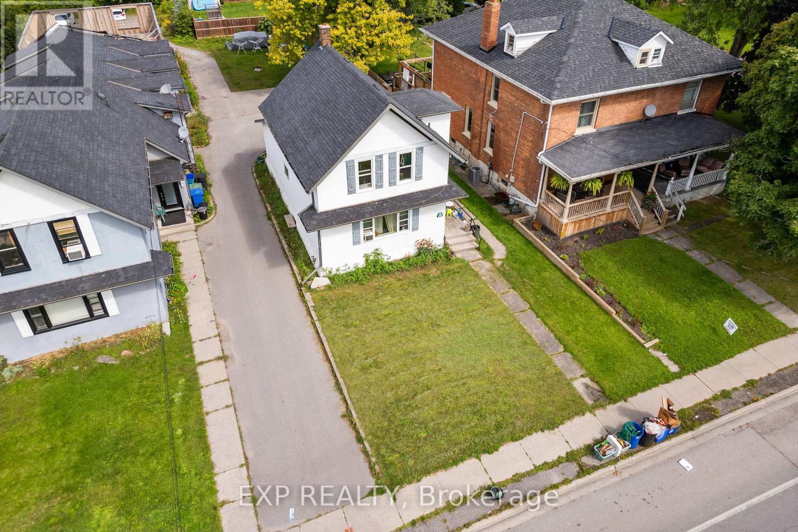 86 Queen St, Kawartha Lakes, ON K9V 1G4