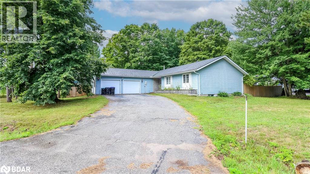 24 Howard Ave, Tiny, ON L0L 2T0