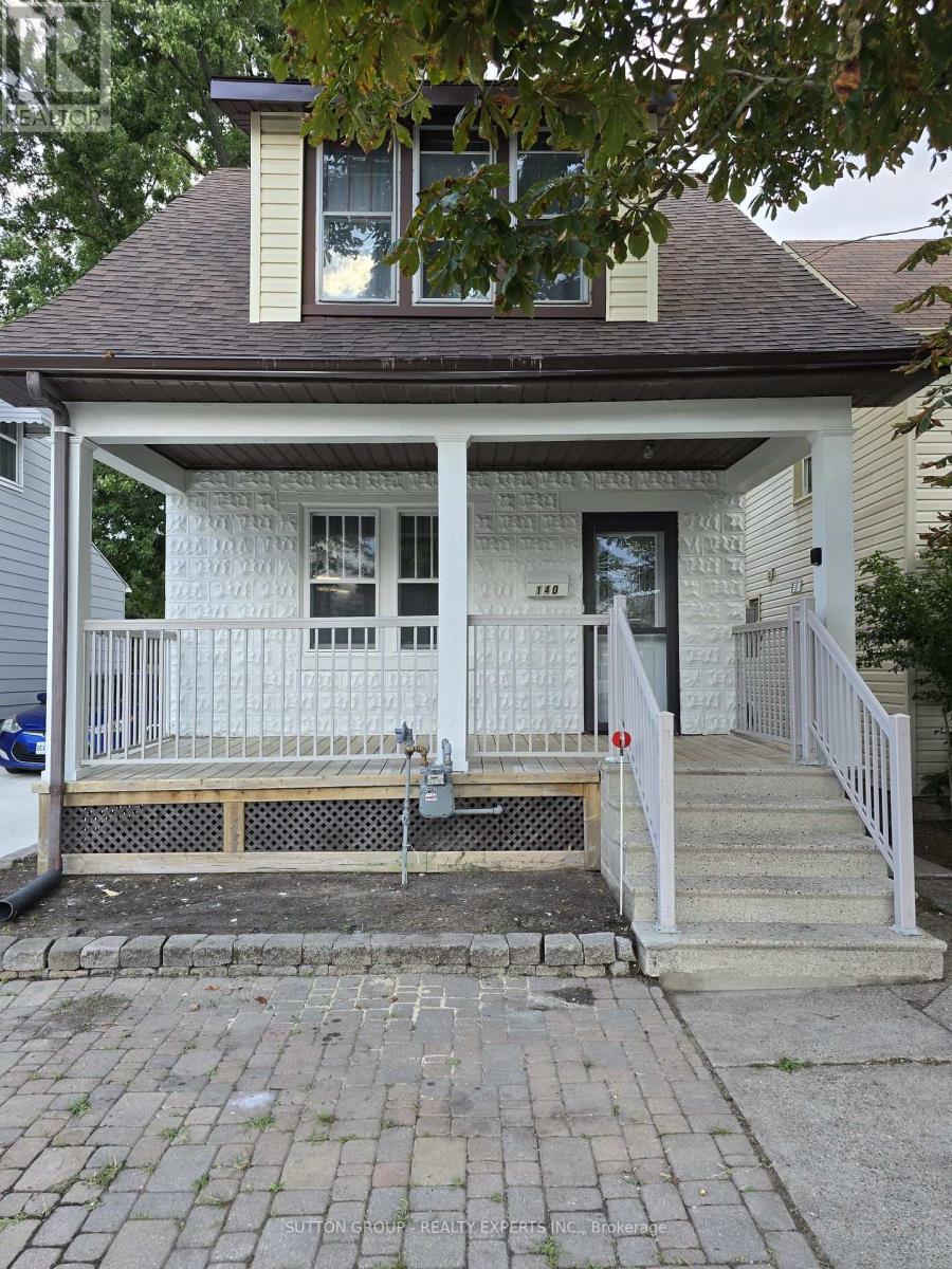 140 Napier St, Sarnia, ON N7T 6E6