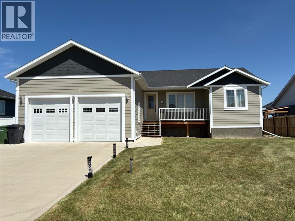 73 Copperleaf Bay, Magrath, AB T0K 1J0