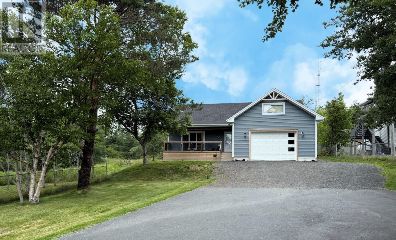 44 Bond Rd, Whitbourne, NL A0B 3K0
