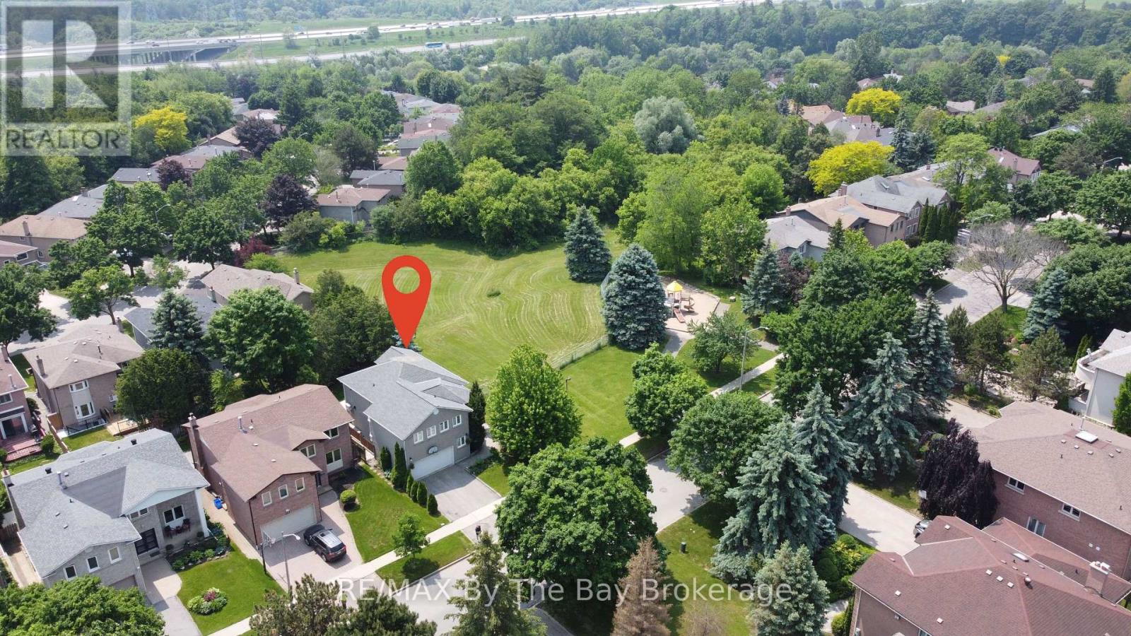 145 Old Surrey Ln, Richmond Hill, ON L4C 6R9