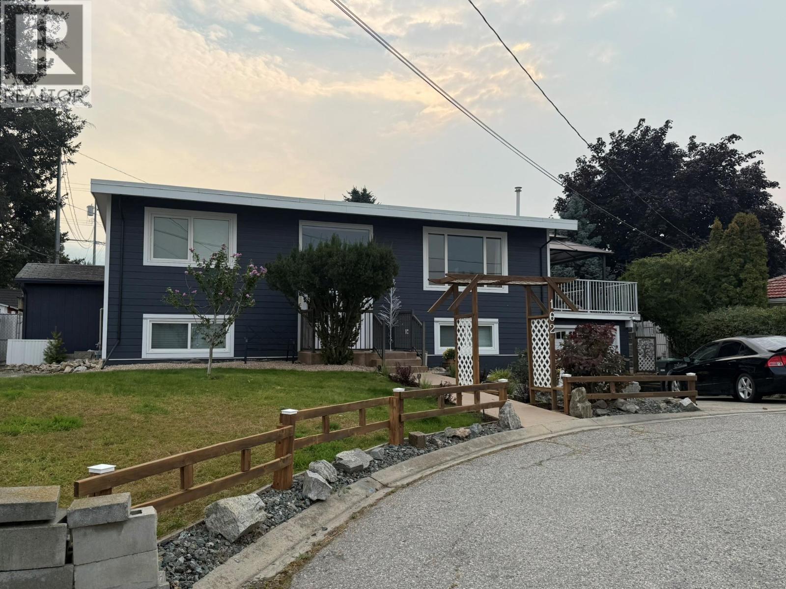 162 Duncan Pl, Penticton, BC V2A 4B3