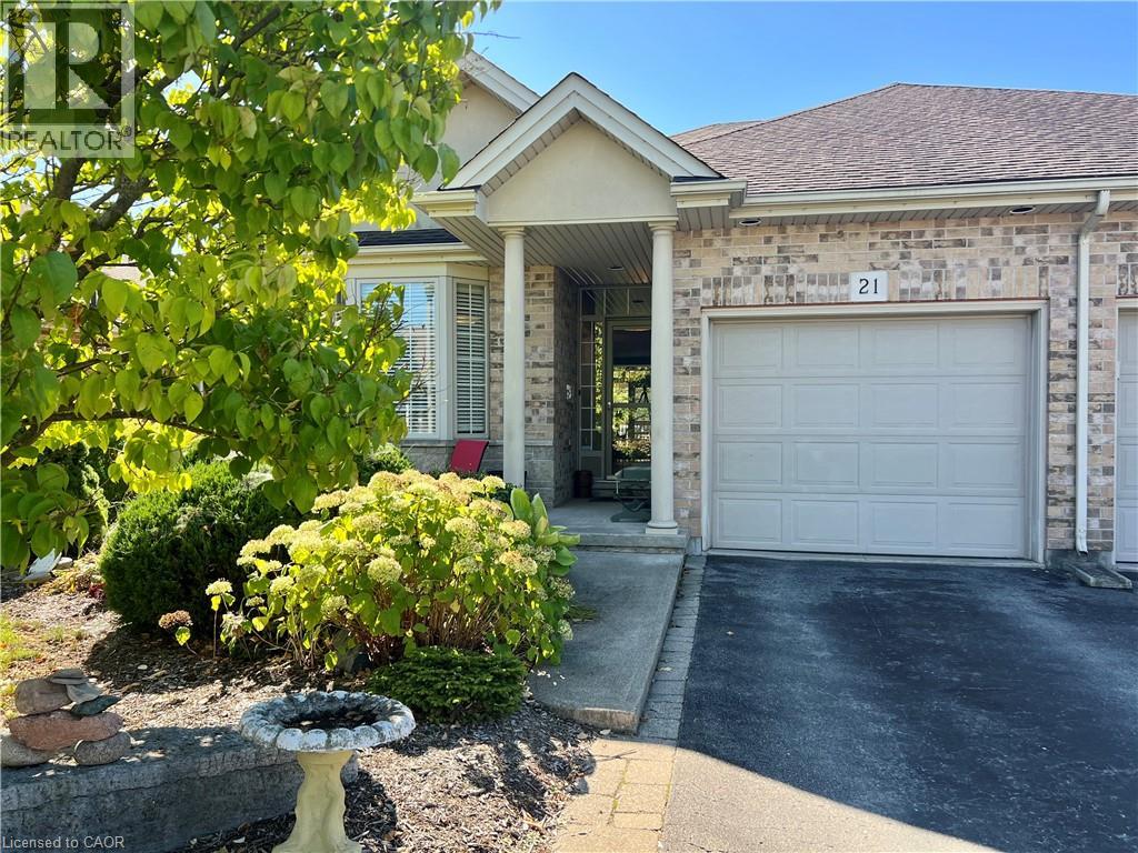 21 Willowlanding Ct, Welland, ON L3C 7L7