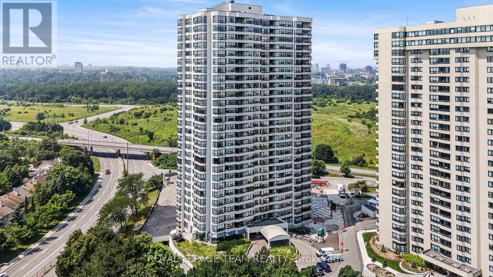 401 1510 Riverside Dr, Ottawa, ON K1G 4X5