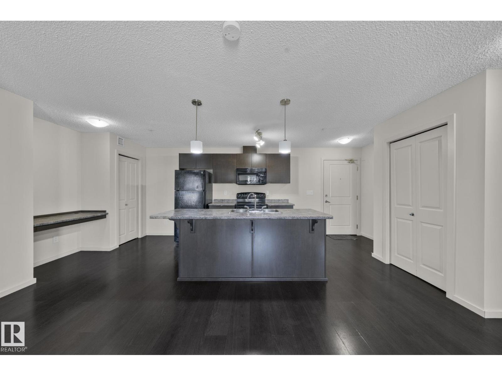 3353 16a Avenue Northwest #306, Edmonton, AB T6T 0V4