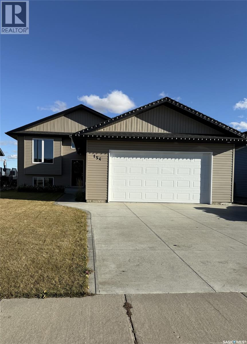 154 Finch Cres, Langham, SK S0K 2L0